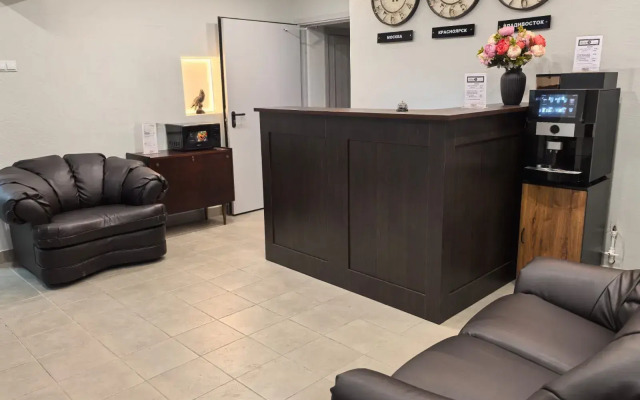 Отель Белая Ворона