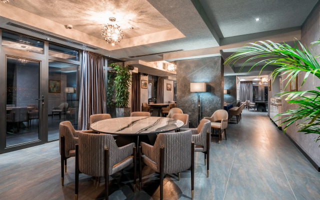Onyx Hotel