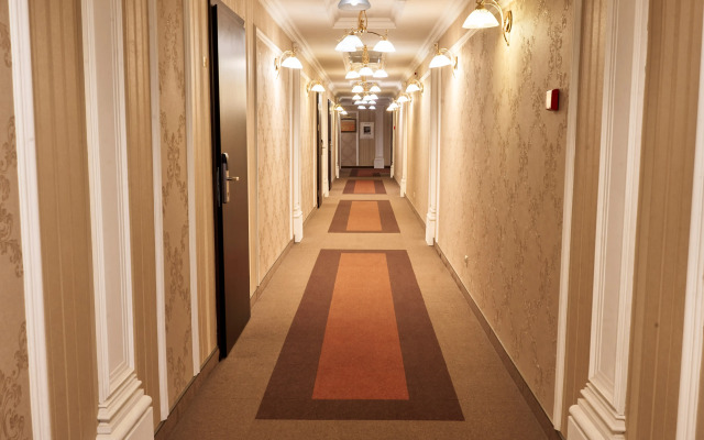 Kainar Hotel
