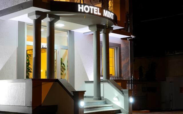 Mint Garni Hotel