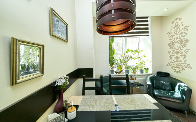 Apriori Hotel
