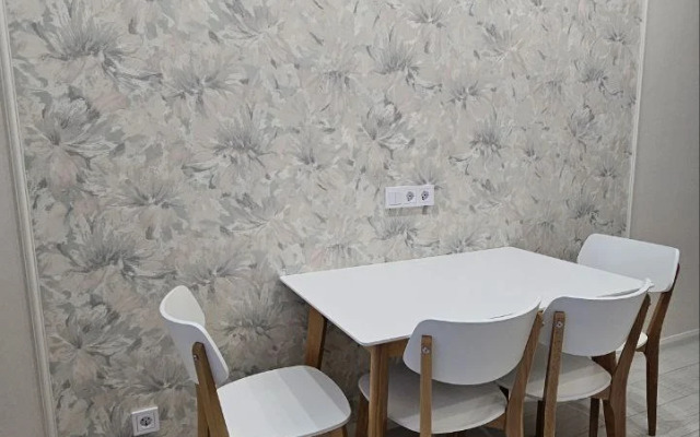 V Tsentre Avtozavodskogo Rayona Flat