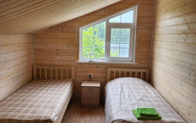 Domik Na Ozere Guest house