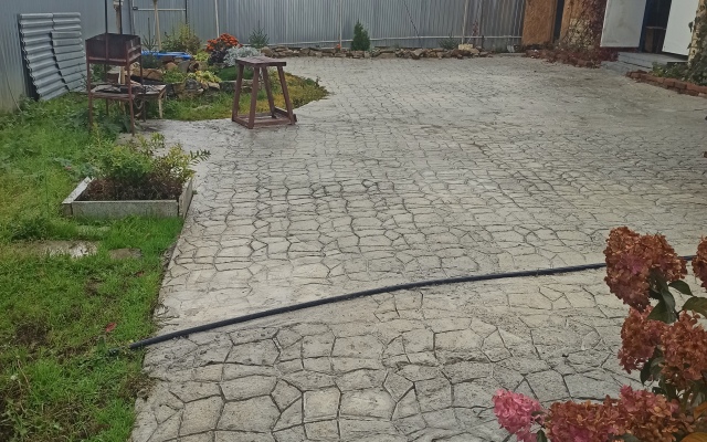 Частный дом У Пруда с Банькой и Беседкой