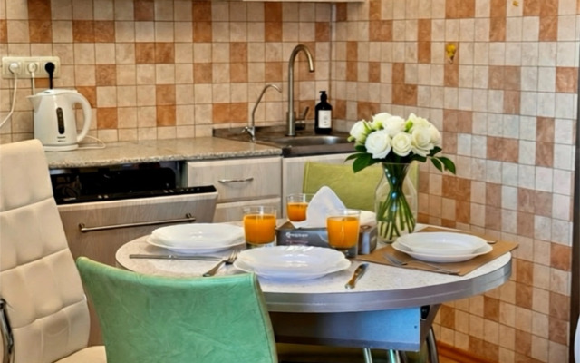 Квартира KliuchnikOFF просторная для командировочных 10 мин до ЖД