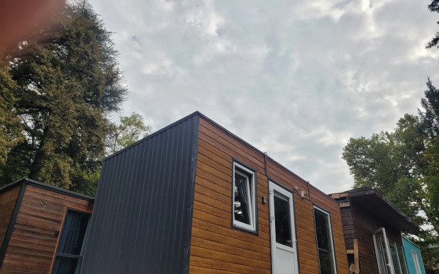 Domik U Snezhnykh Vershin Guest House