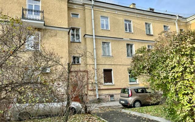 Volkovskiy Prospekt 28 Flat