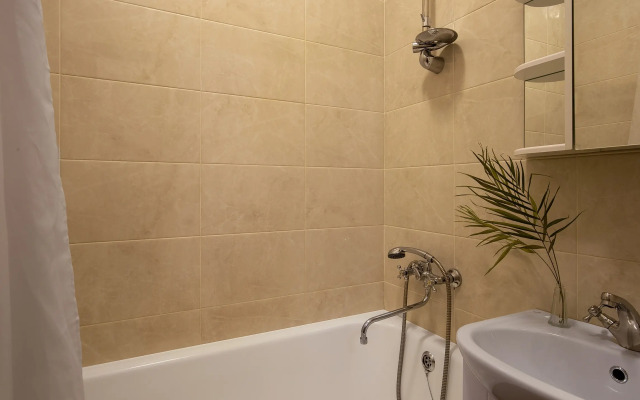 Gorod Rek Na Bolshom Kazachyem Pereulke Flat