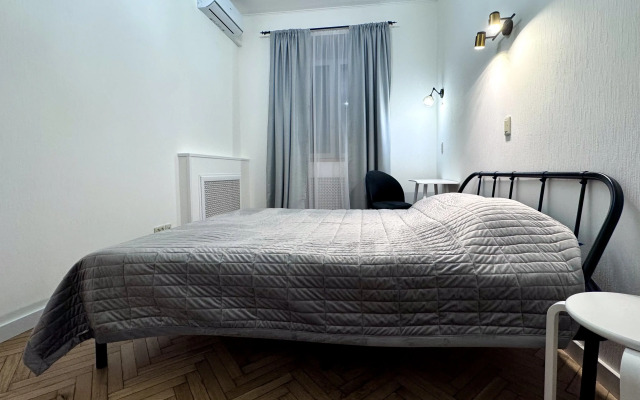 3-Komnatnaya Yarapartments na Svobody 58  Flat