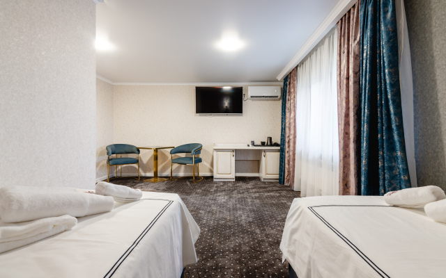 Rim Grand Hotel