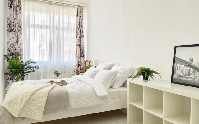 Svetlaya 3 Komnatnaya Kvartira v ZHK Bereg SUNVILLES Apartments