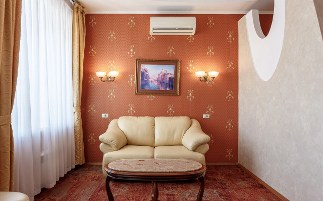 Almaz Hotel
