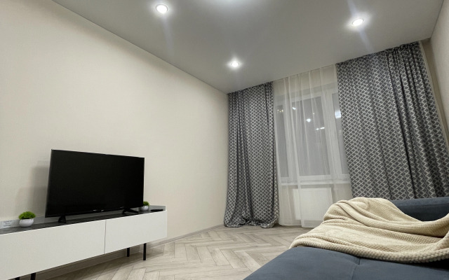 Квартира 2-комнатная квартира на улице Александра Курынова 4