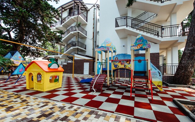 Salute Hotel