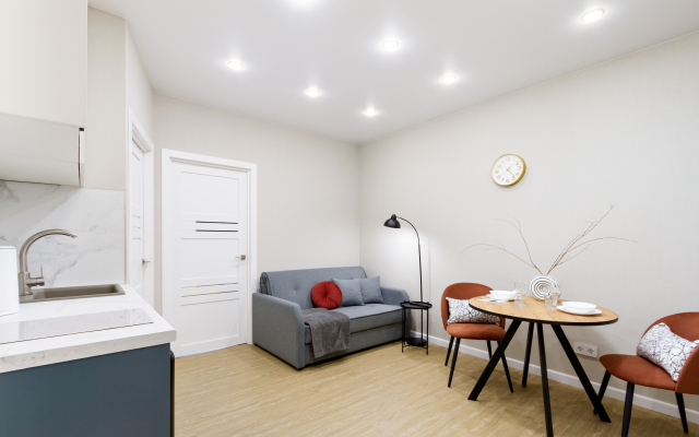Uluchshennaya 2k S Tremya Krovatyami Flat