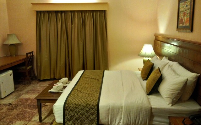 Dayal Lodge - A Boutique Hotel