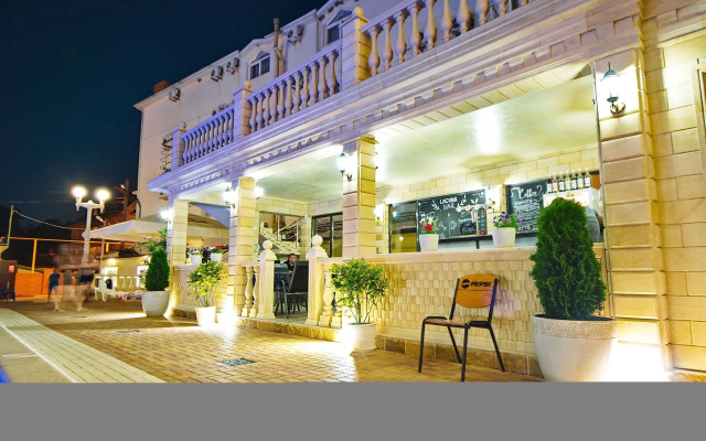 Diva Plaza Hotel