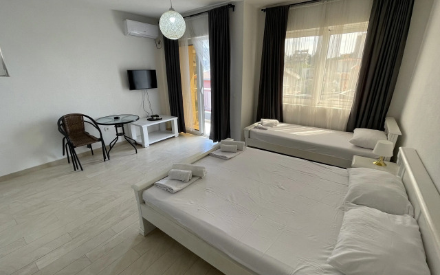 Elma Apartment Hotel