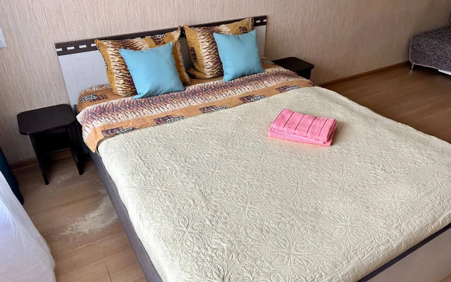 Апартаменты SmolSutki (СмолСутки) на улице Октябрьской революции 32