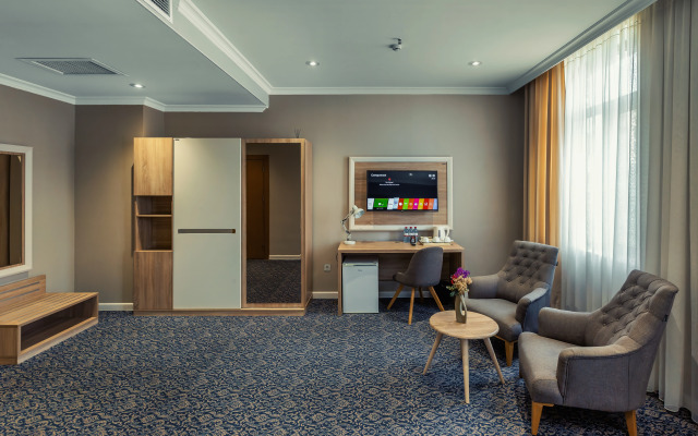 Metro City Hotel
