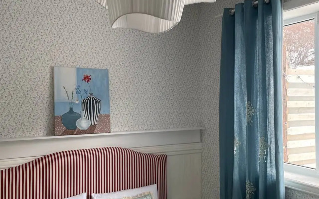 Частный дом с Бассейном у Леса