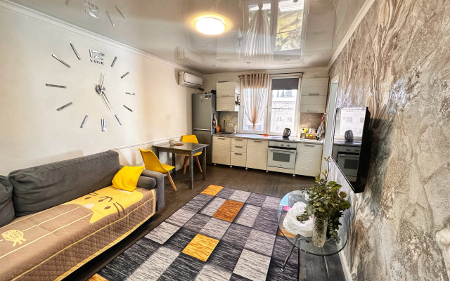 V Tsentre Sukhuma Lakoba 101 Flat