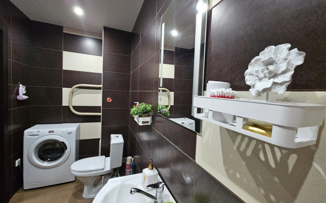 V Novom Dome V Rayone Gipermarketa Lenta Flat