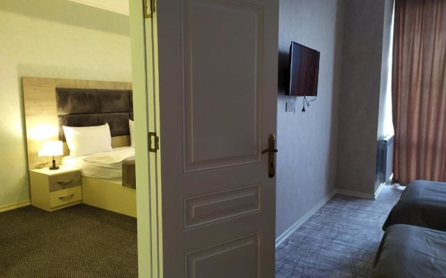Hotel The Clocktower