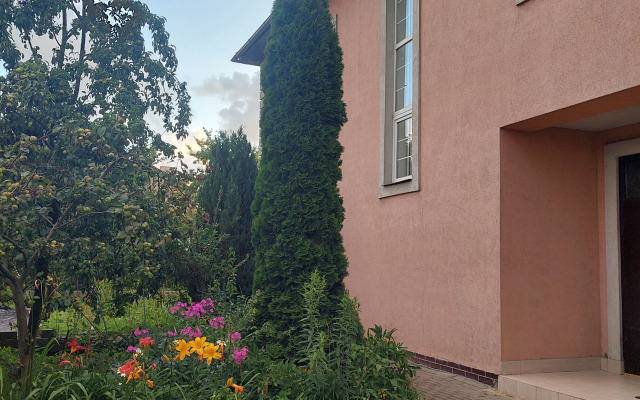 S Baney Private House