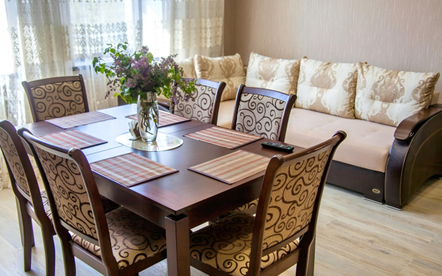 Апартаменты Двухкомнатные в Центре Рядом с Парком