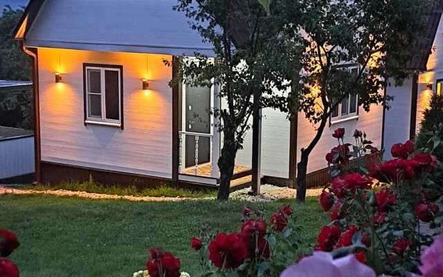 Гостевой дом Семейные Коттеджи