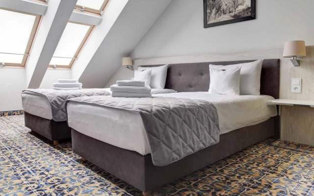 Отель Arche Częstochowa