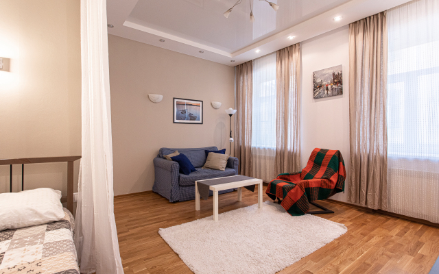 Апартаменты у Казанского собора