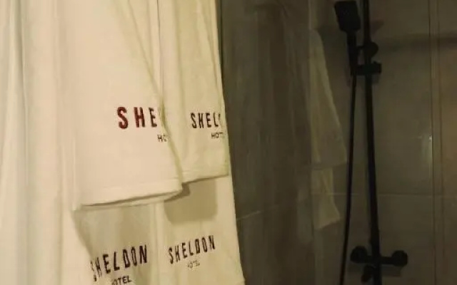 Отель Sheldon
