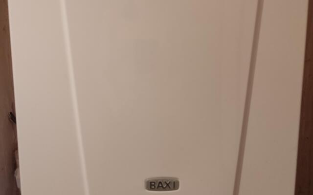 Trekhkomnatnaya Kvartira V Tsentre Na Poptsova