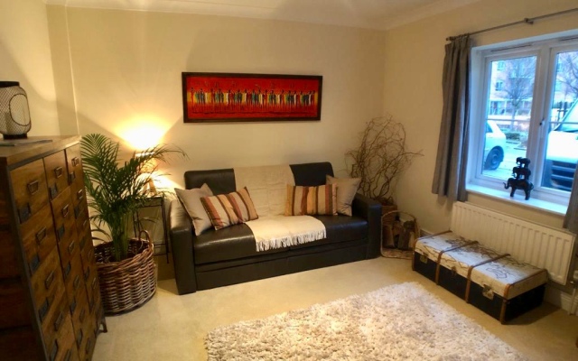 Superb House in Oxford Apartments