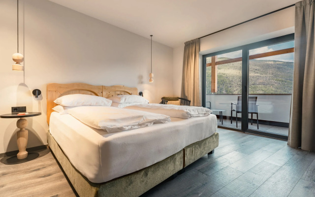 La Cort My Dollhouse - Adults Only