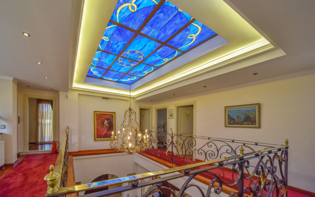 Ellania Villa