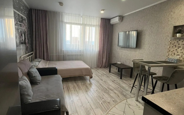 Квартира на Геннадия Донковцева 5/4