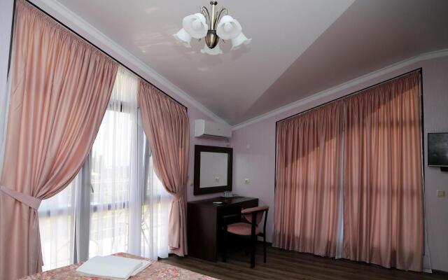 Elida Guest House
