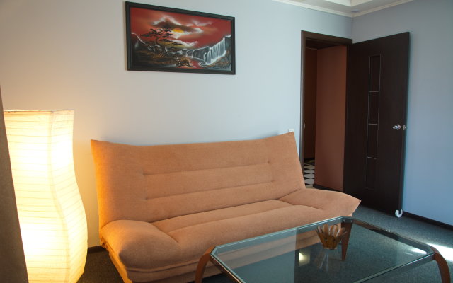 Na Demonstratsii 8 Apartments