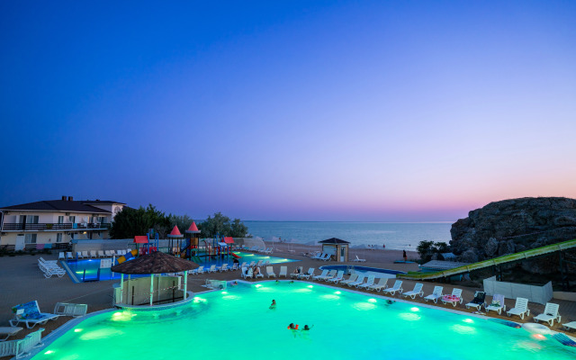 Семейный отель АзовЛенд