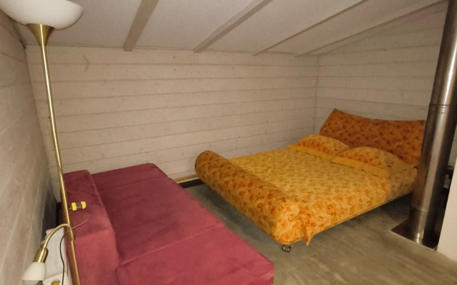 Derevenskij Dom U Morya Apartments