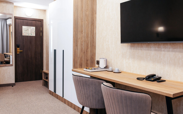 Kristall Hotel