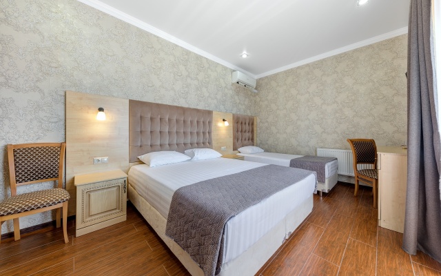 Bariny Hotel