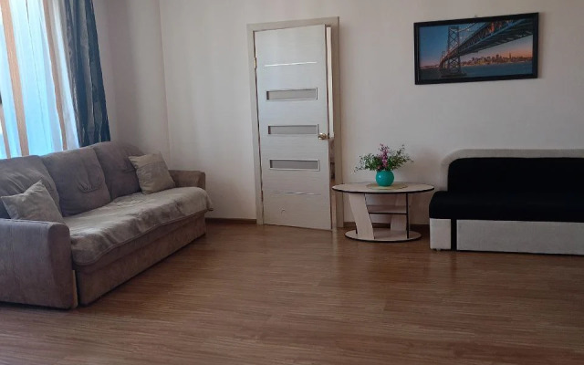 Апартаменты Аврора шестиместные (id 127)