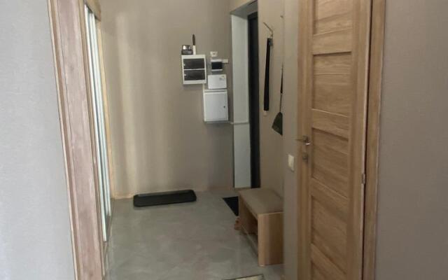 Svoy Lux Flat