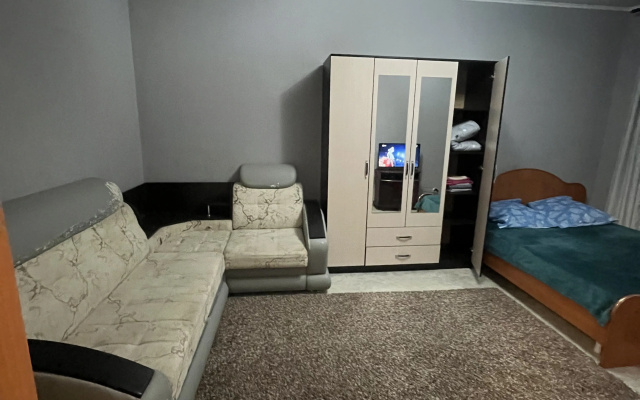 Kvartira Uutnaa odnuska radom s Politehniceskim kolledzom