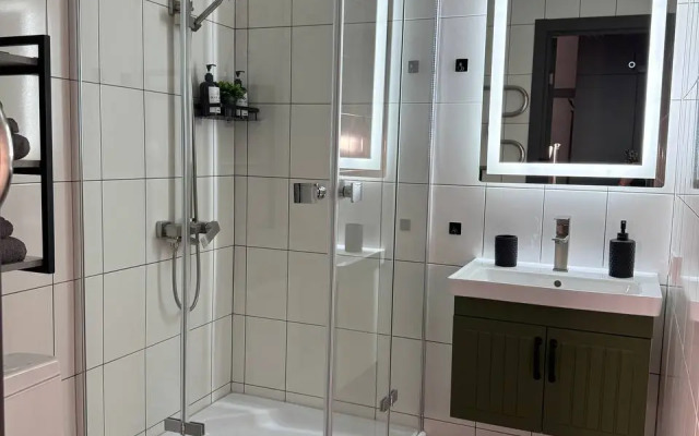 Na Sheboldaeva Flat