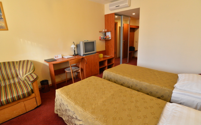 Tsentralny Eurohotel Hotel